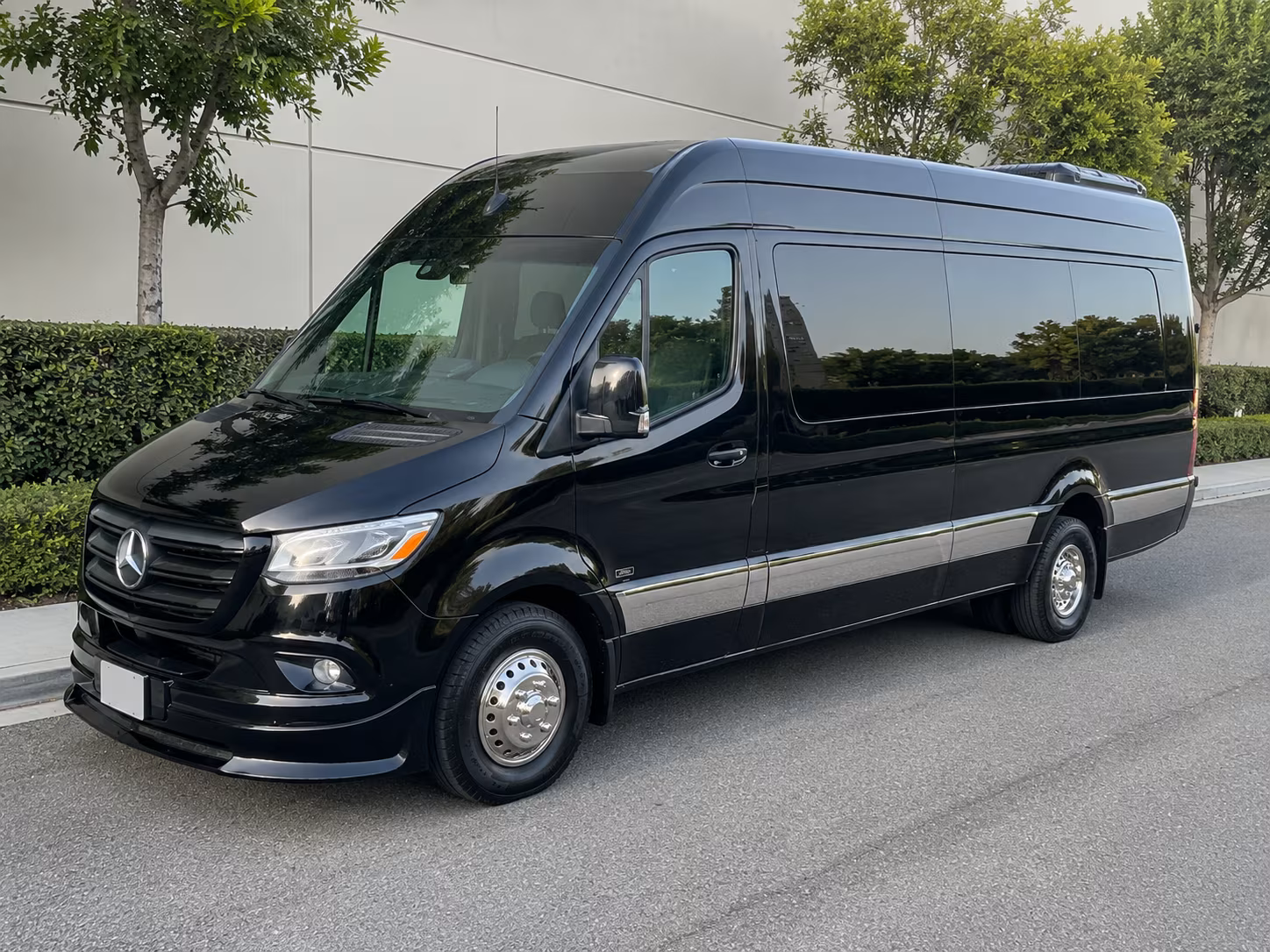 chattanooga seamless transportation for your wedding party and guests