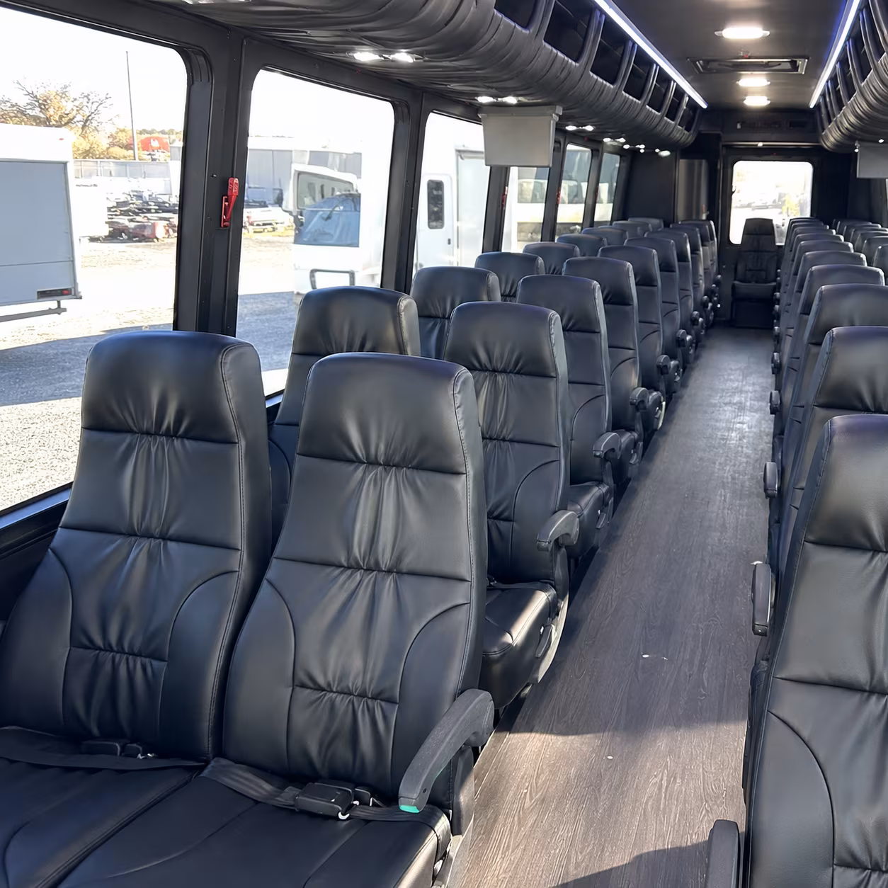 clarksville bus rentals