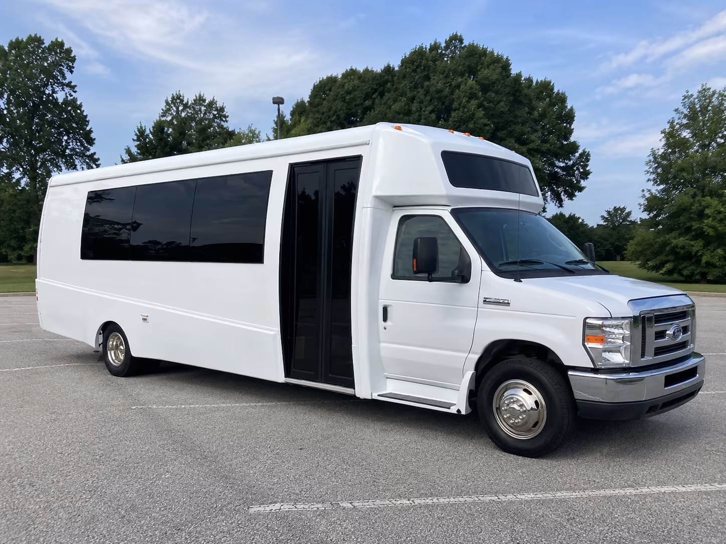 collierville 18 passenger party bus
