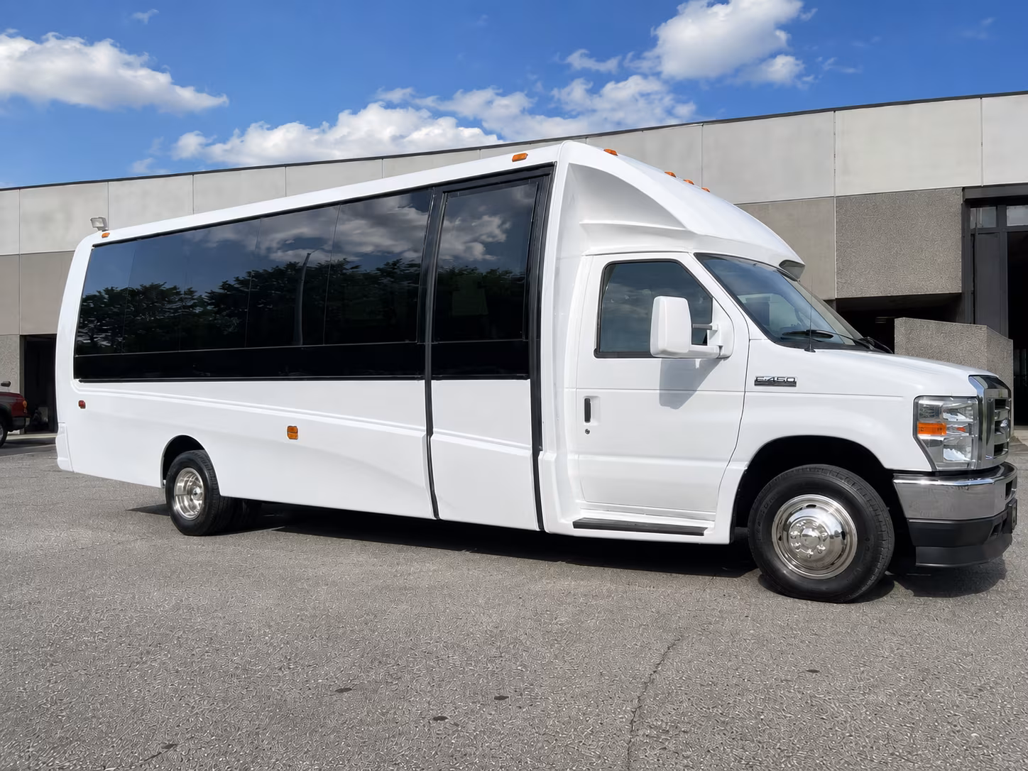 move your travel team to tournaments across the mid south without the carpool chaos