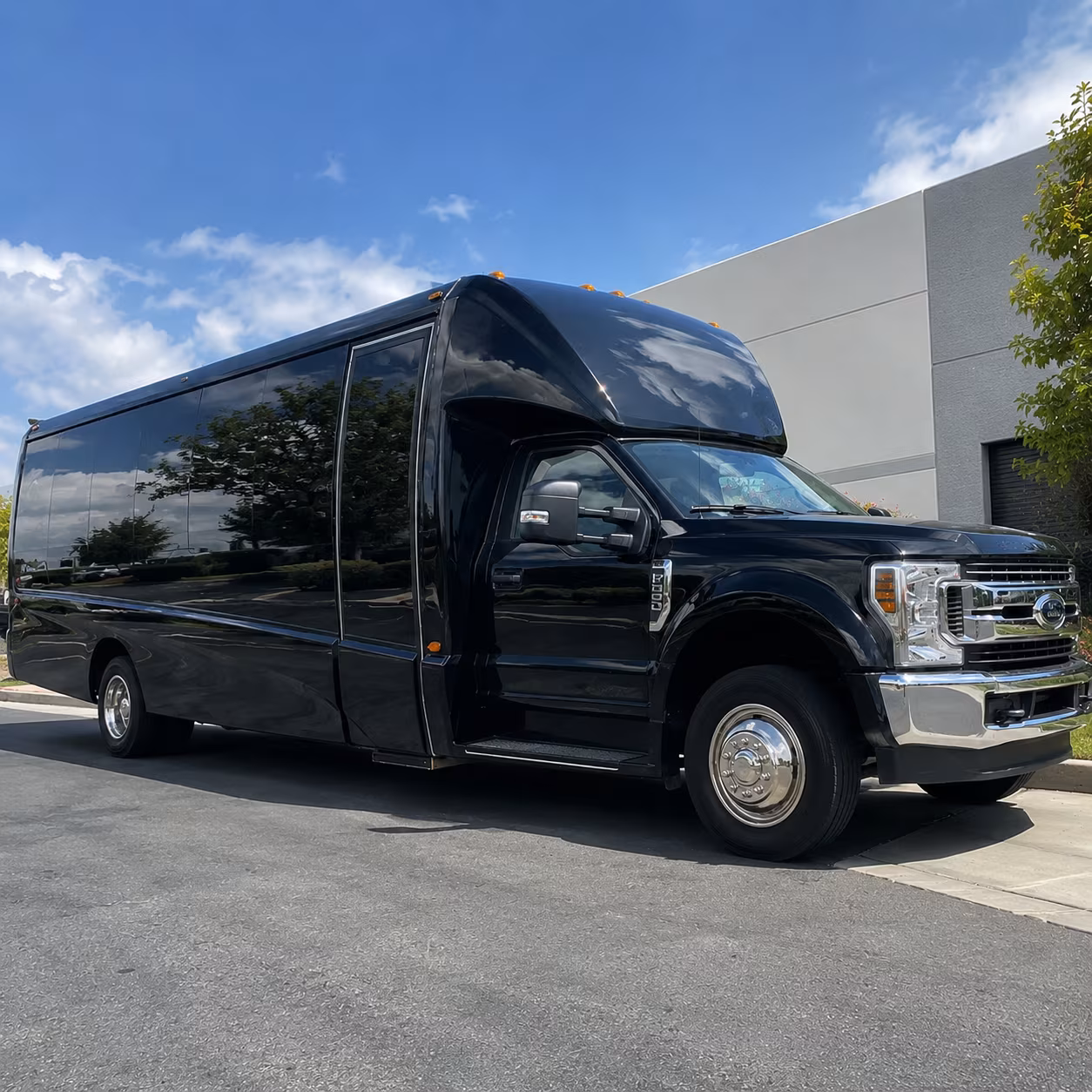 nashville wedding bus rentals for small and large celebrations