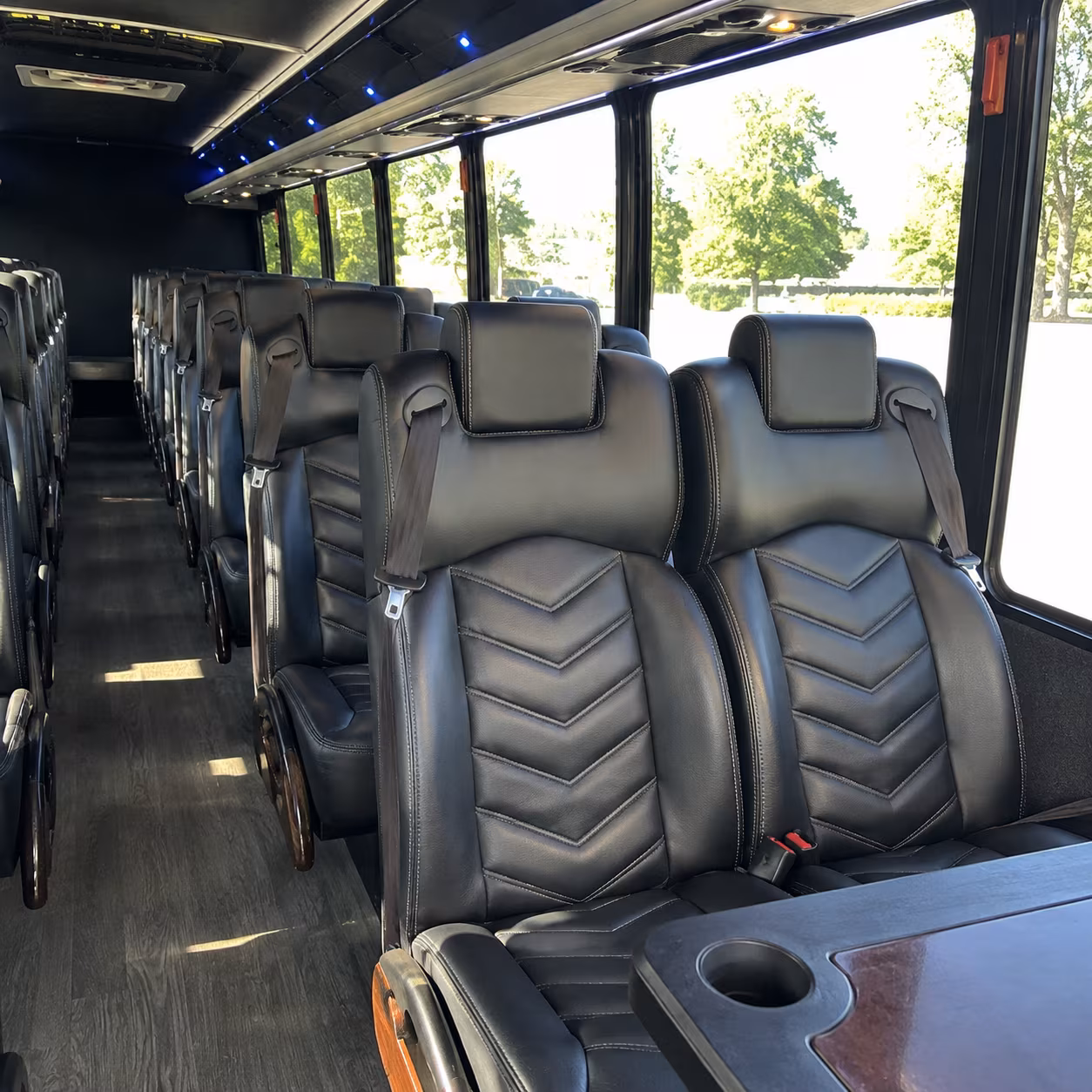 southaven give your group a better prom ride with southaven prom bus rentals