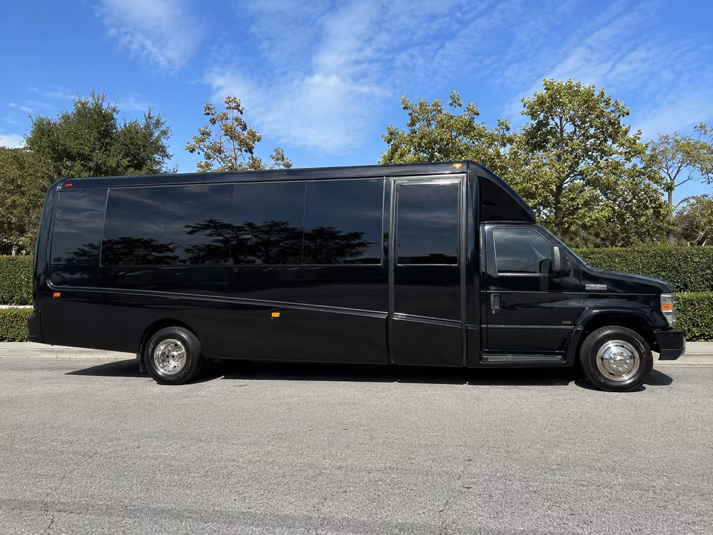 why colliervillecharterbuscompany com is the easiest way to book collierville field trip transportation