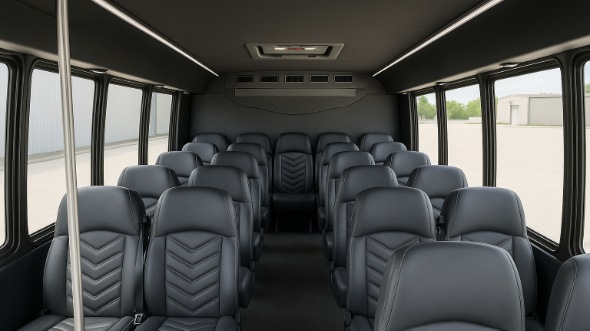 jackson 28 passenger minibus